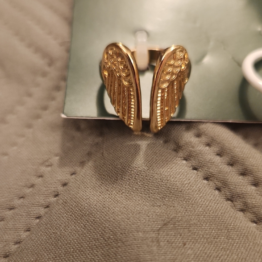 Wild Fable Gold and White Assorted Ring Trio And Troi Of Necklaces - Picture 6 of 9